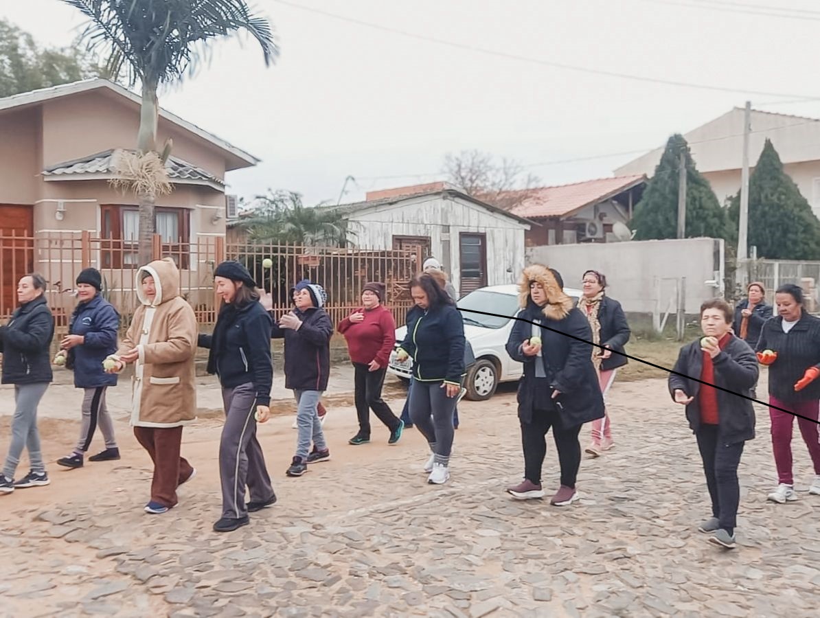 Projeto da Prefeitura “Fisioterapia na Rua” transforma a vida de idosos e concorre a prêmio estadual